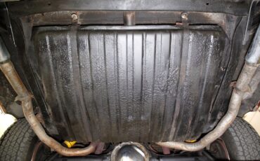 Chevrolet-Malibu-1965-Red-Metallic-White-18