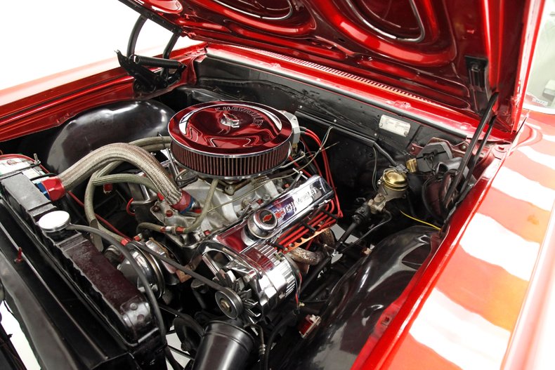 Chevrolet-Malibu-1965-Red-Metallic-White-3