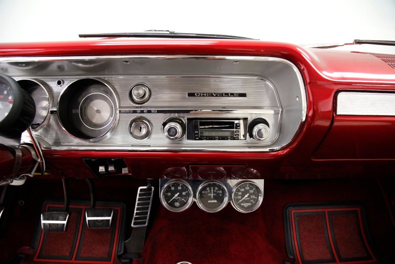 Chevrolet-Malibu-1965-Red-Metallic-White-35