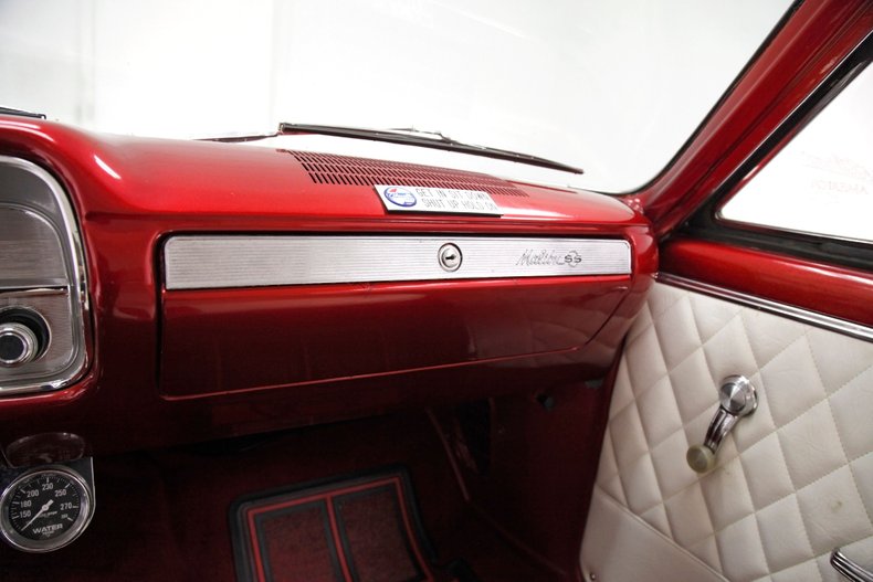 Chevrolet-Malibu-1965-Red-Metallic-White-37