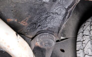 Chevrolet-Malibu-1965-Red-Metallic-White-44