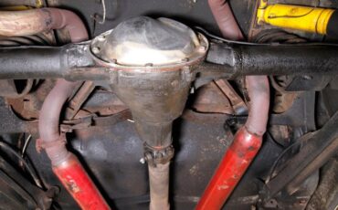 Chevrolet-Malibu-1965-Red-Metallic-White-45