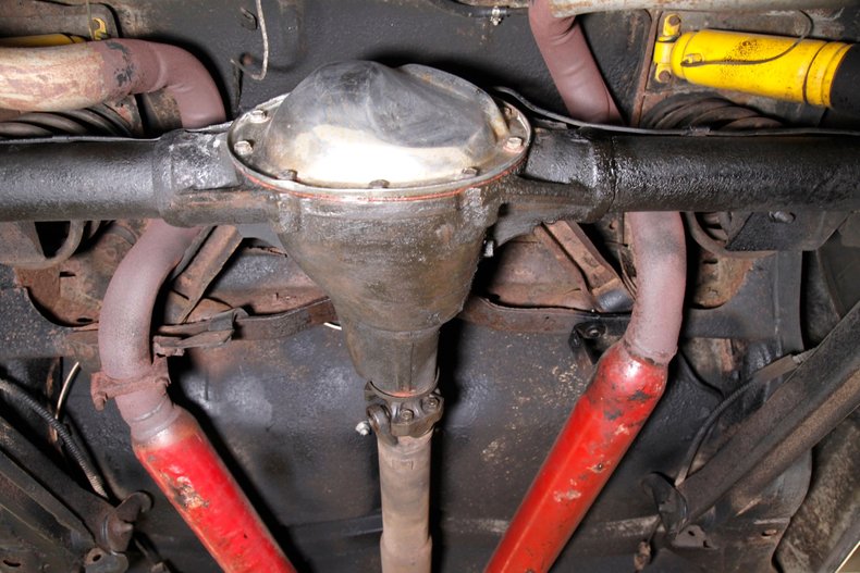 Chevrolet-Malibu-1965-Red-Metallic-White-45