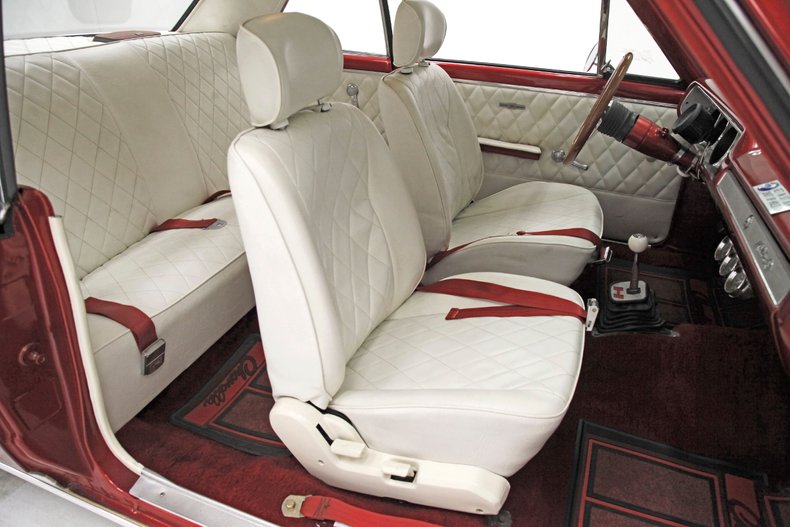 Chevrolet-Malibu-1965-Red-Metallic-White-6