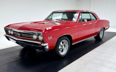 Chevrolet-Malibu-1967-Bolero-Red-Black-4