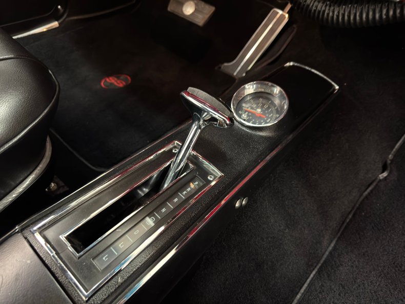 Chevrolet-Malibu-1967-Bolero-Red-Black-40