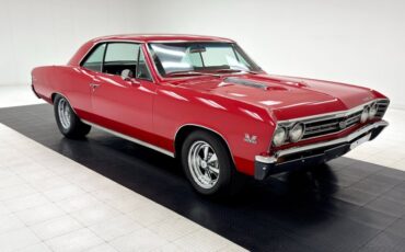 Chevrolet-Malibu-1967-Bolero-Red-Black-9