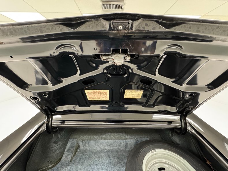 Chevrolet-Malibu-1969-Tuxedo-Black-Black-1