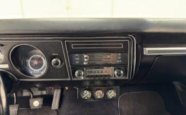 Chevrolet-Malibu-1969-Tuxedo-Black-Black-2