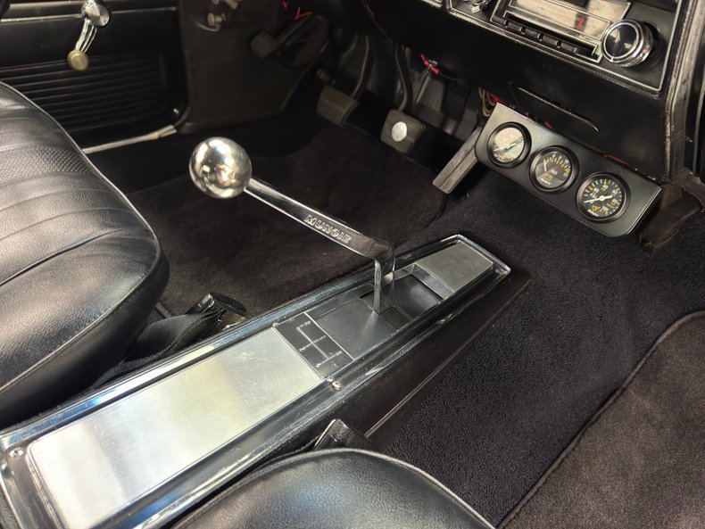 Chevrolet-Malibu-1969-Tuxedo-Black-Black-3