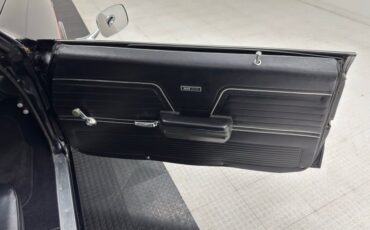 Chevrolet-Malibu-1969-Tuxedo-Black-Black-32