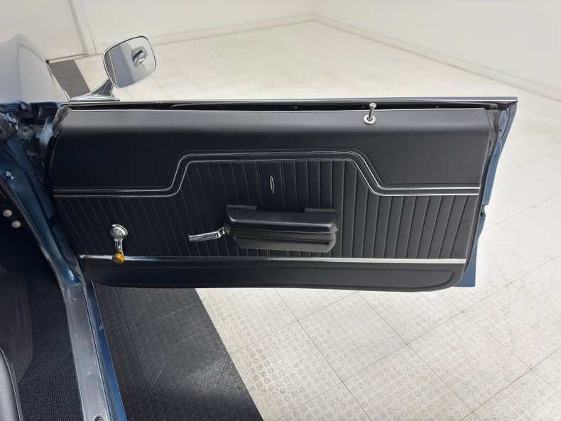 Chevrolet-Malibu-1970-Fathom-Blue-Black-36