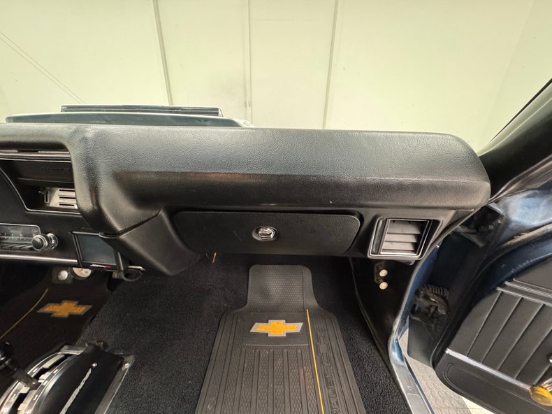 Chevrolet-Malibu-1970-Fathom-Blue-Black-46