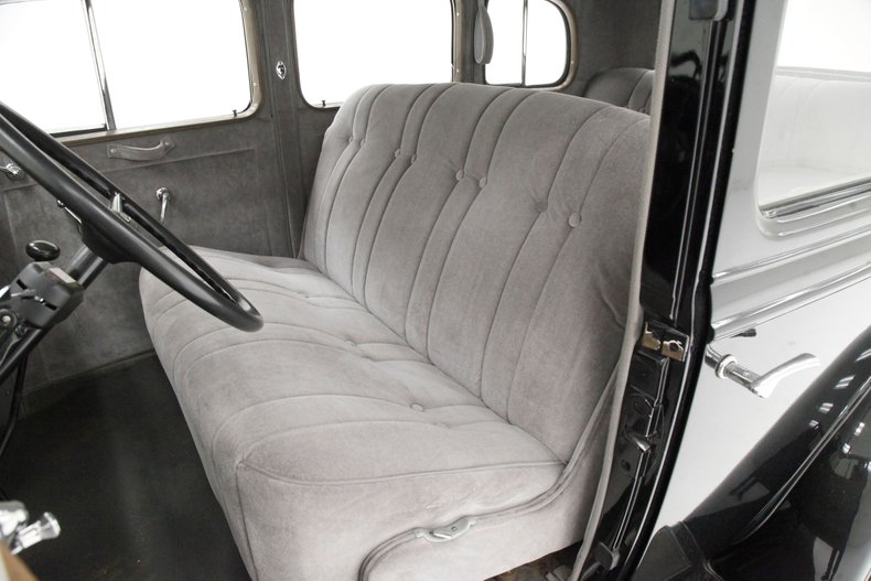 Chevrolet-Master-1933-Black-Gray-32