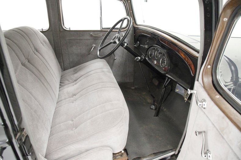 Chevrolet-Master-1933-Black-Gray-38