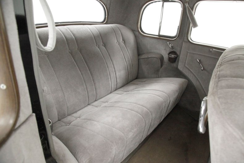 Chevrolet-Master-1933-Black-Gray-44