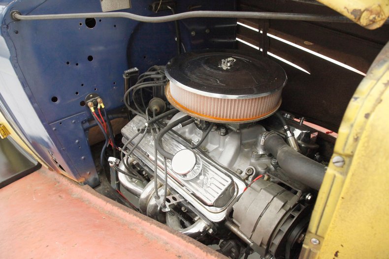 Chevrolet-Master-1934-Yellow-Burgundy-1