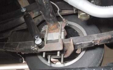 Chevrolet-Master-1934-Yellow-Burgundy-10