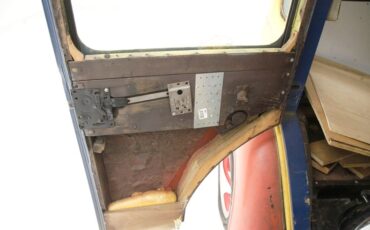 Chevrolet-Master-1934-Yellow-Burgundy-11