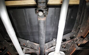 Chevrolet-Master-1934-Yellow-Burgundy-14