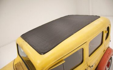 Chevrolet-Master-1934-Yellow-Burgundy-2