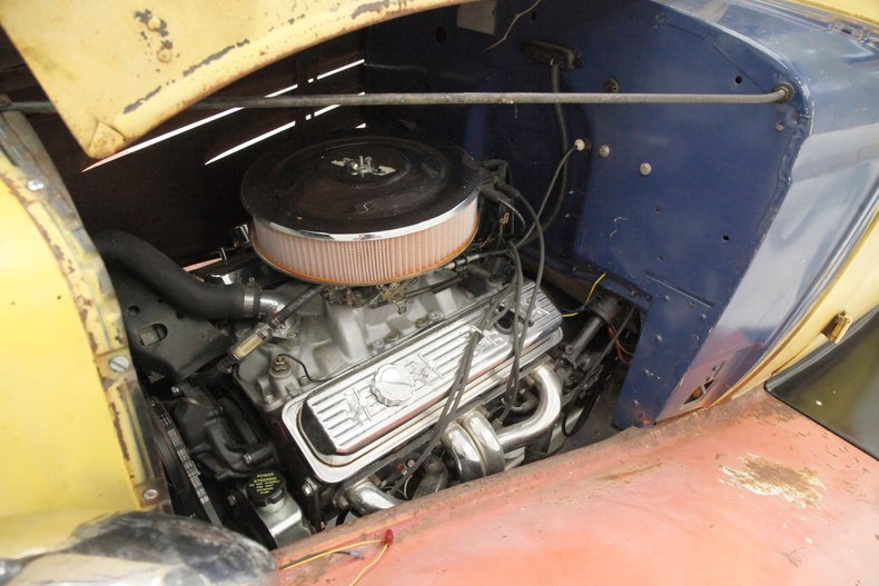 Chevrolet-Master-1934-Yellow-Burgundy-21