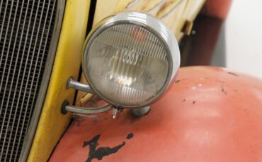 Chevrolet-Master-1934-Yellow-Burgundy-24