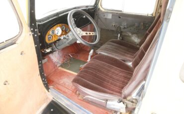 Chevrolet-Master-1934-Yellow-Burgundy-32