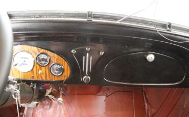 Chevrolet-Master-1934-Yellow-Burgundy-36