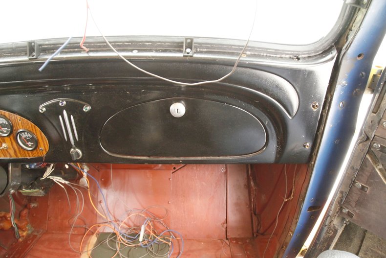 Chevrolet-Master-1934-Yellow-Burgundy-37