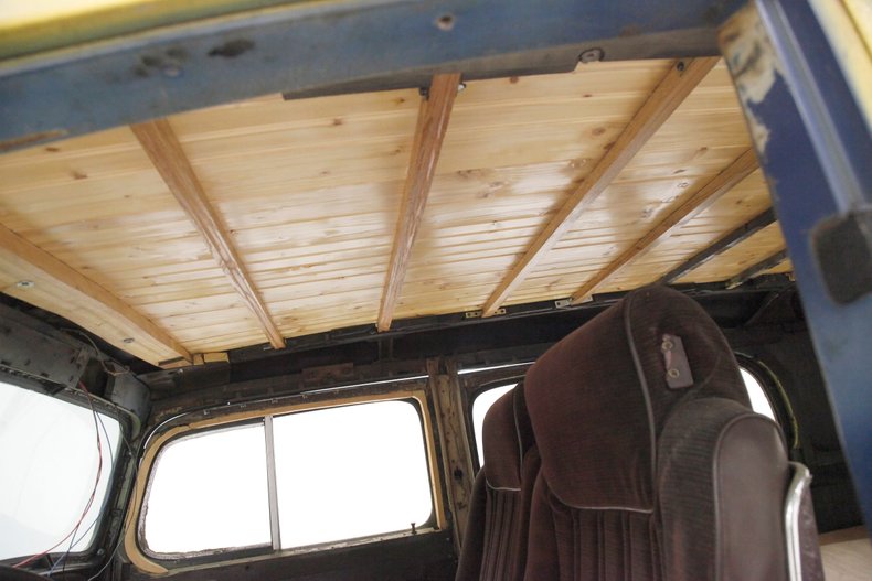 Chevrolet-Master-1934-Yellow-Burgundy-41