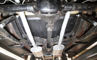 Chevrolet-Master-1934-Yellow-Burgundy-46