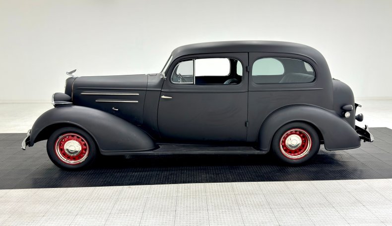 Chevrolet-Master-1935-Matte-Black-Light-Blue-1