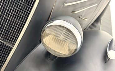 Chevrolet-Master-1935-Matte-Black-Light-Blue-14