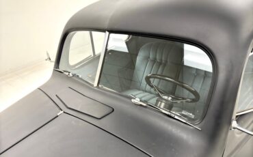 Chevrolet-Master-1935-Matte-Black-Light-Blue-18