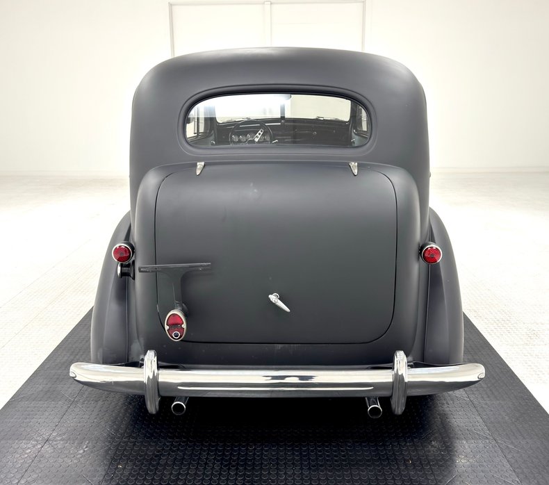 Chevrolet-Master-1935-Matte-Black-Light-Blue-3