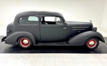 Chevrolet-Master-1935-Matte-Black-Light-Blue-4