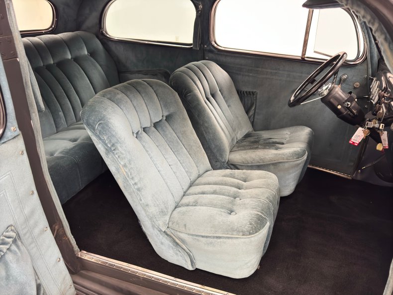 Chevrolet-Master-1935-Matte-Black-Light-Blue-40