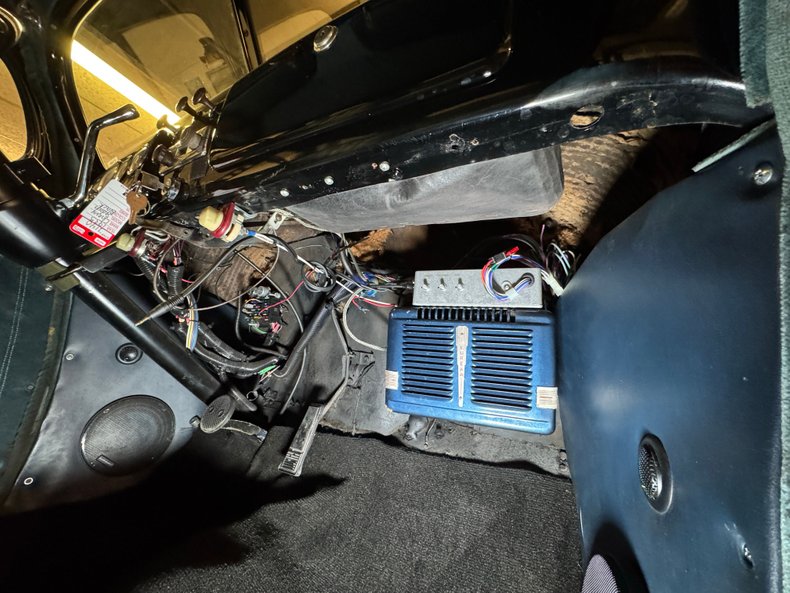 Chevrolet-Master-1935-Matte-Black-Light-Blue-47