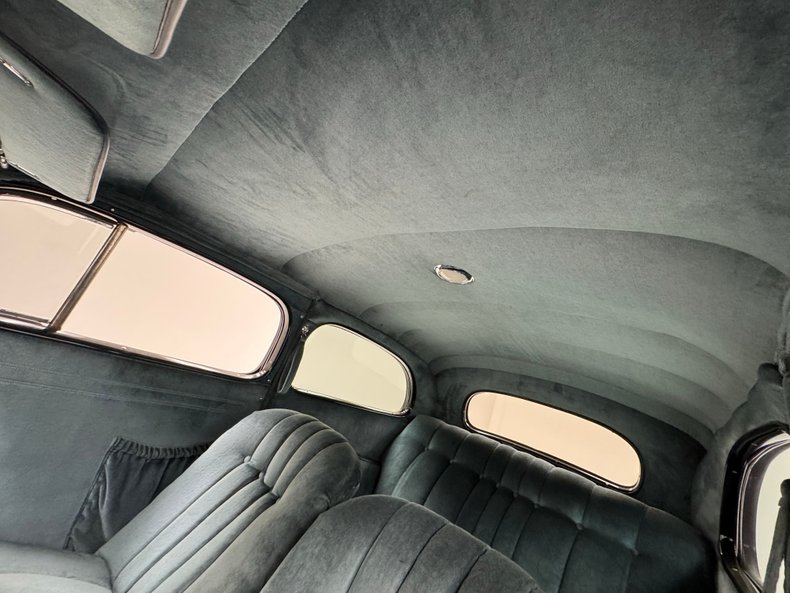 Chevrolet-Master-1935-Matte-Black-Light-Blue-48