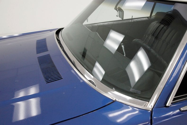 Chevrolet-Monte-carlo-1972-Medium-Blue-Metallic-Black-11