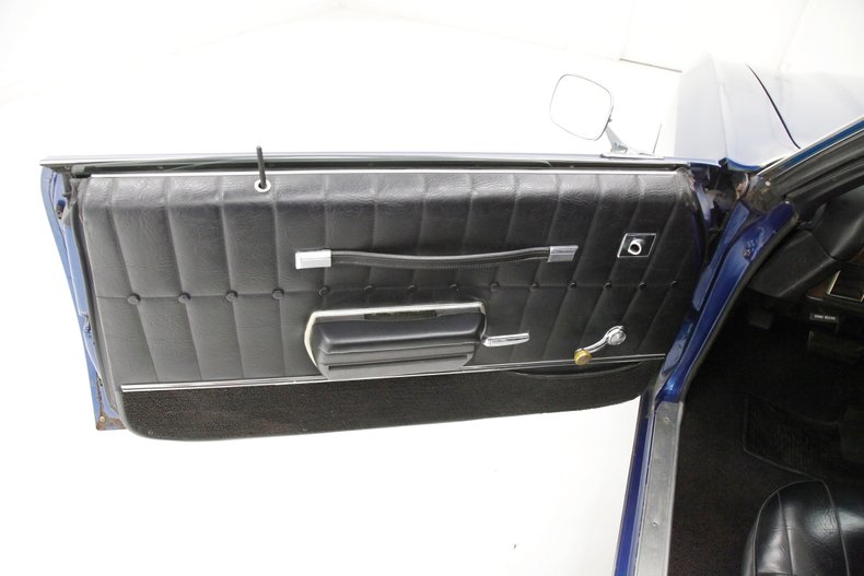 Chevrolet-Monte-carlo-1972-Medium-Blue-Metallic-Black-19