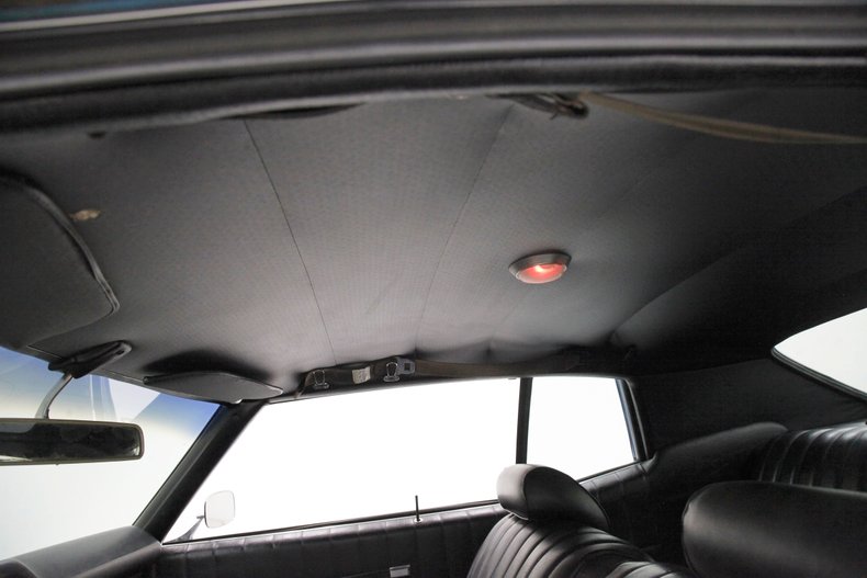 Chevrolet-Monte-carlo-1972-Medium-Blue-Metallic-Black-31