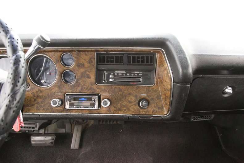 Chevrolet-Monte-carlo-1972-Medium-Blue-Metallic-Black-42