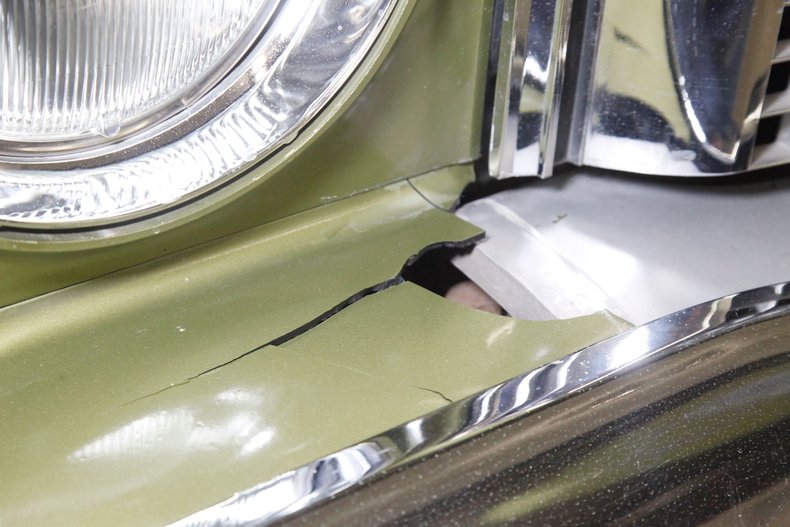 Chevrolet-Monte-carlo-1973-Dark-Green-Gold-Meta-Light-Neutral-26