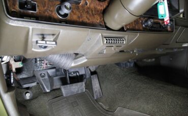 Chevrolet-Monte-carlo-1973-Dark-Green-Gold-Meta-Light-Neutral-40