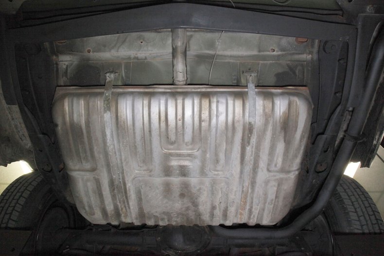 Chevrolet-Monte-carlo-1973-Dark-Green-Gold-Meta-Light-Neutral-44