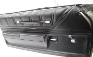 Chevrolet-Monte-carlo-1974-Silver-Taupe-Metalli-Black-31