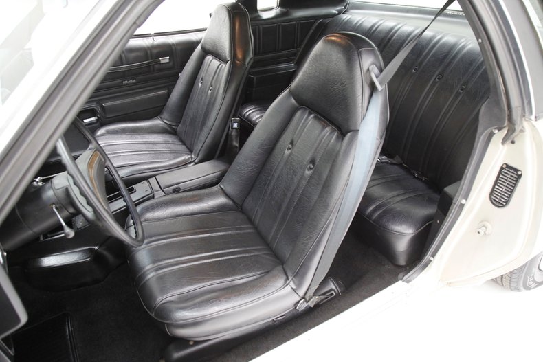 Chevrolet-Monte-carlo-1974-Silver-Taupe-Metalli-Black-34