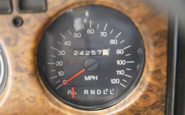 Chevrolet-Monte-carlo-1974-Silver-Taupe-Metalli-Black-36